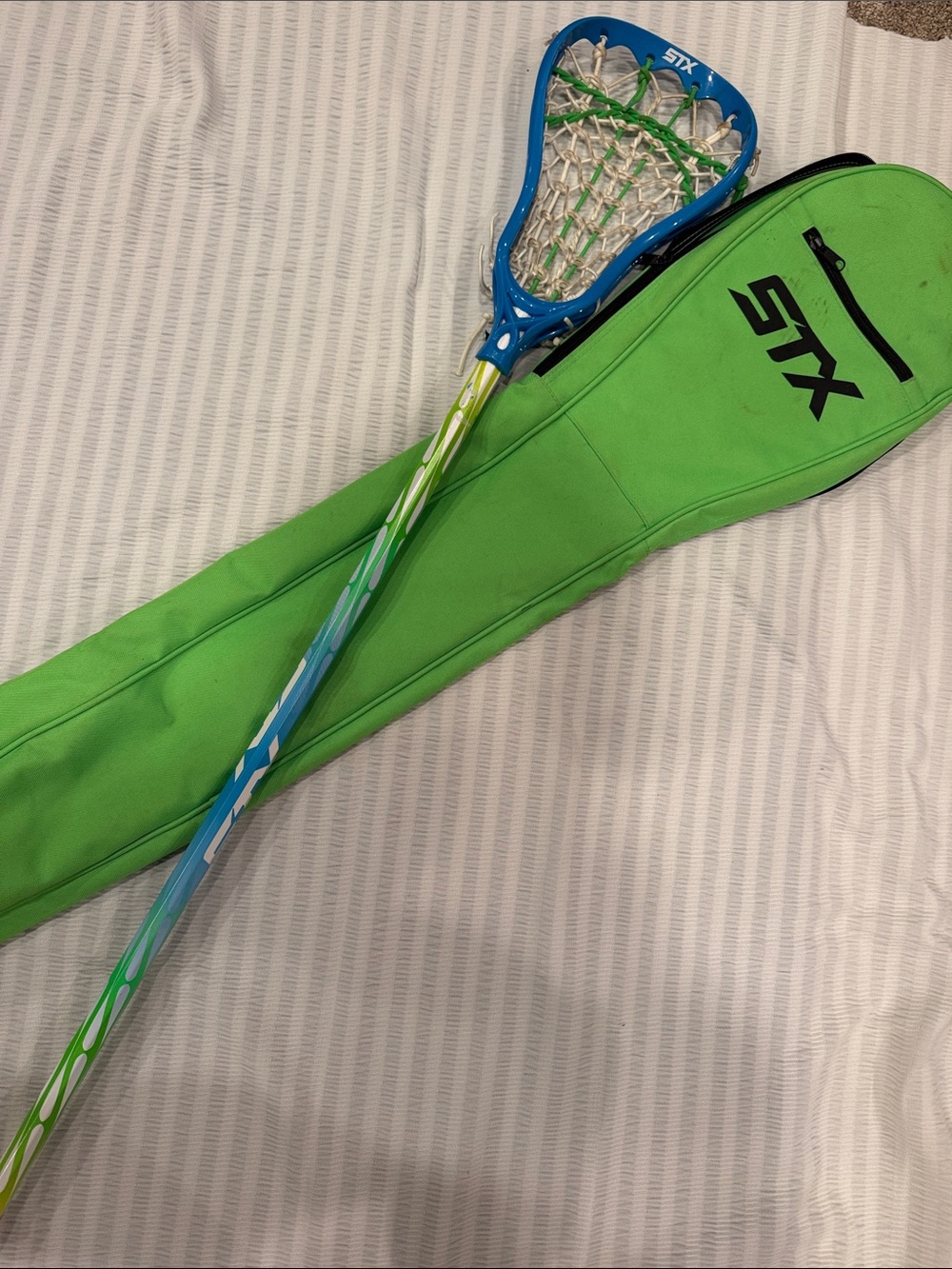 Girls Stx 6000 Lacrosse Stick with Green Carry Case